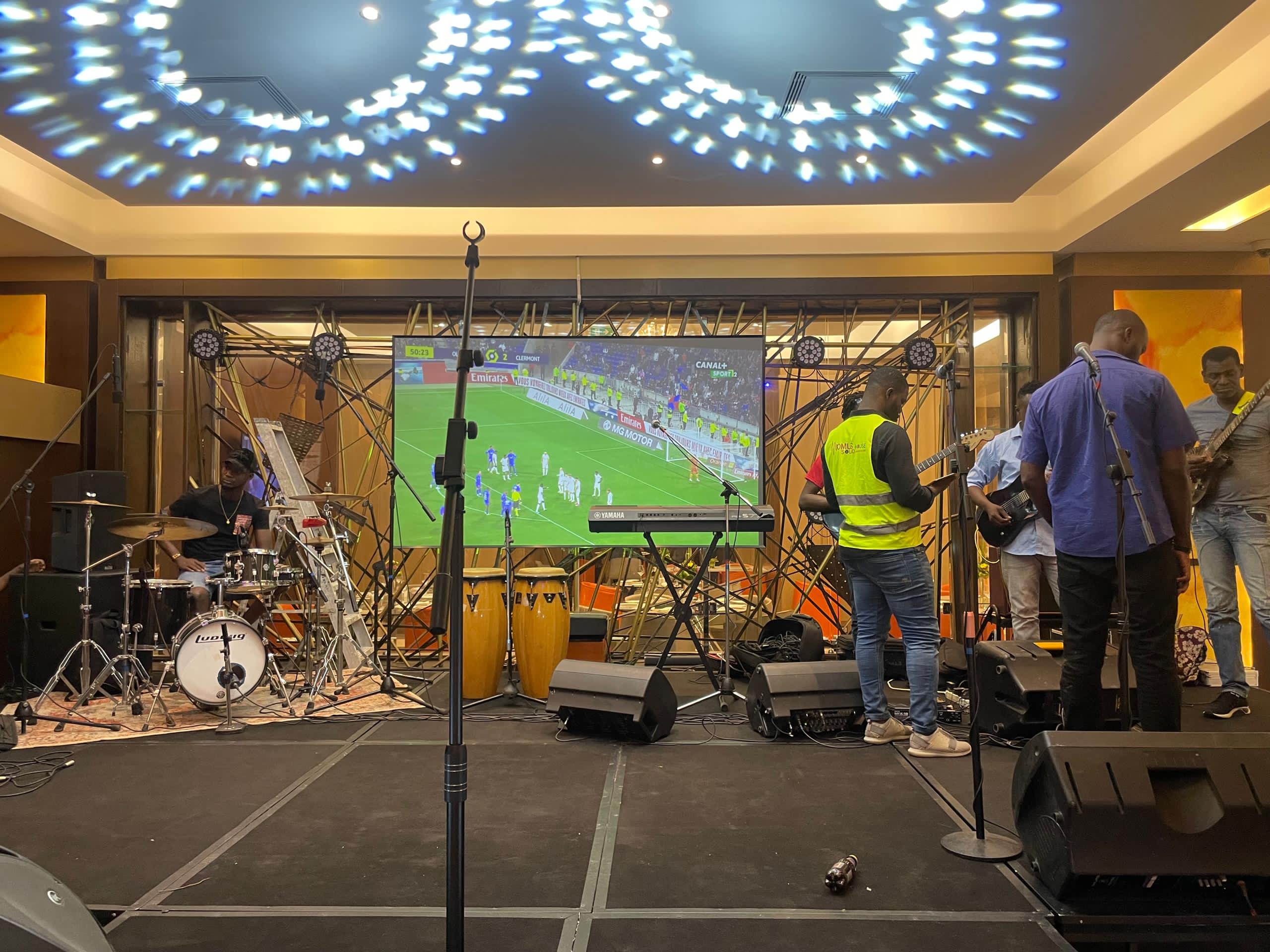 Dîner avec Petit Pays à l'hôtel Krystal Palace